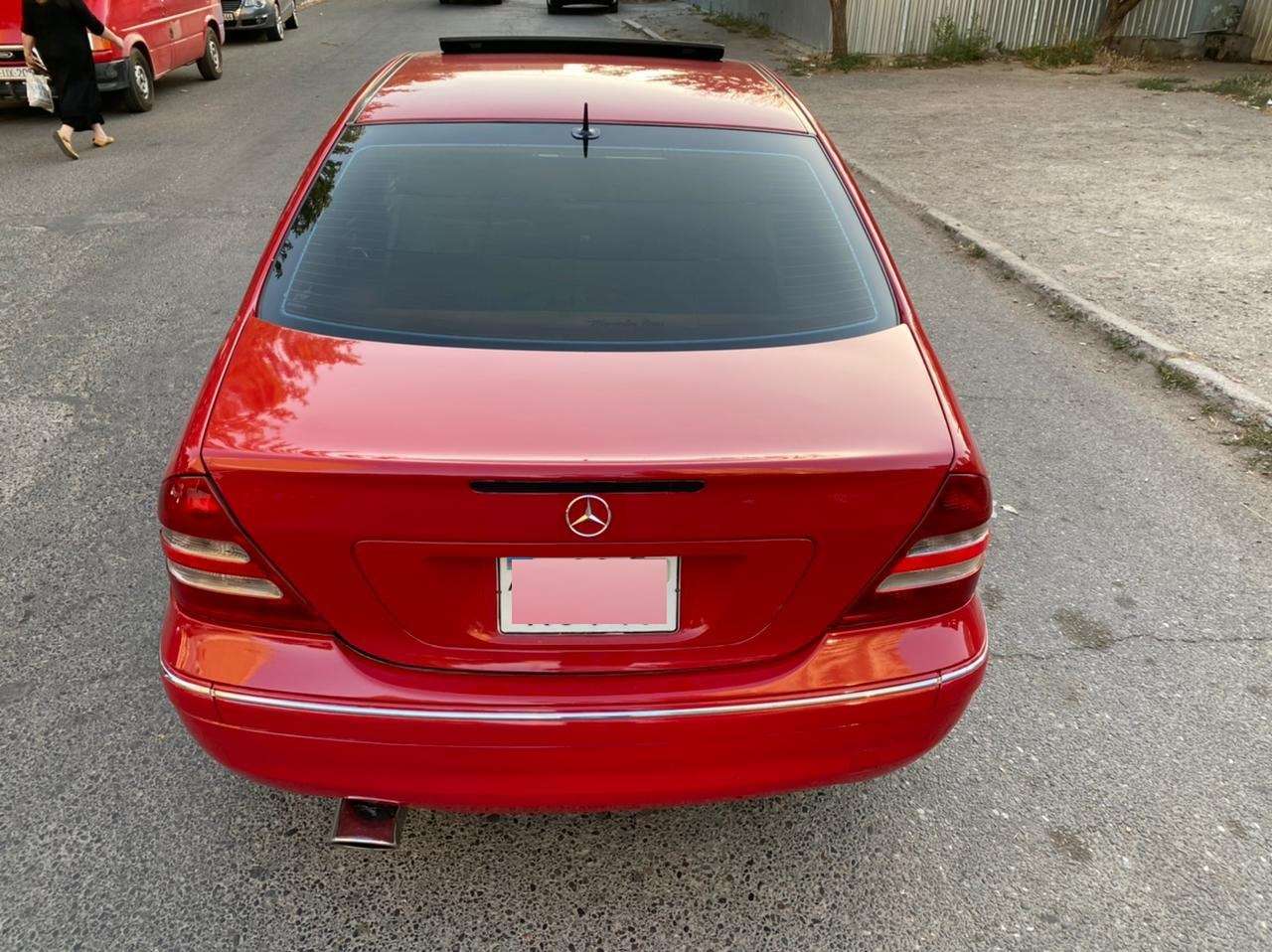 Mercedes C 230, 2004 il, 1.8 L, 254 000 km