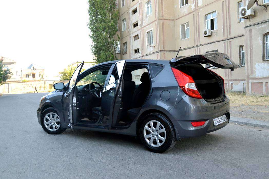 Hyundai Accent, 2012 il, 1.6 L, 118 000 km
