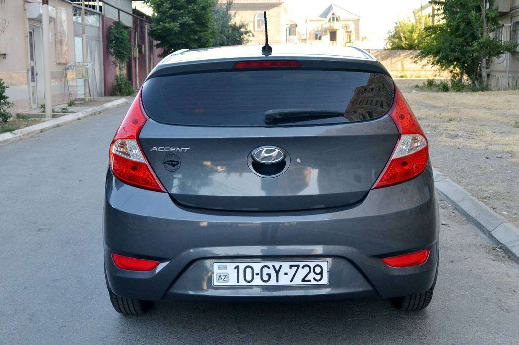 Hyundai Accent, 2012 il, 1.6 L, 118 000 km
