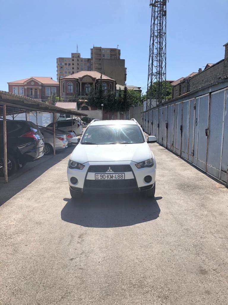 Mitsubishi Outlander, 2010 il, 2.4 L, 170 000 km