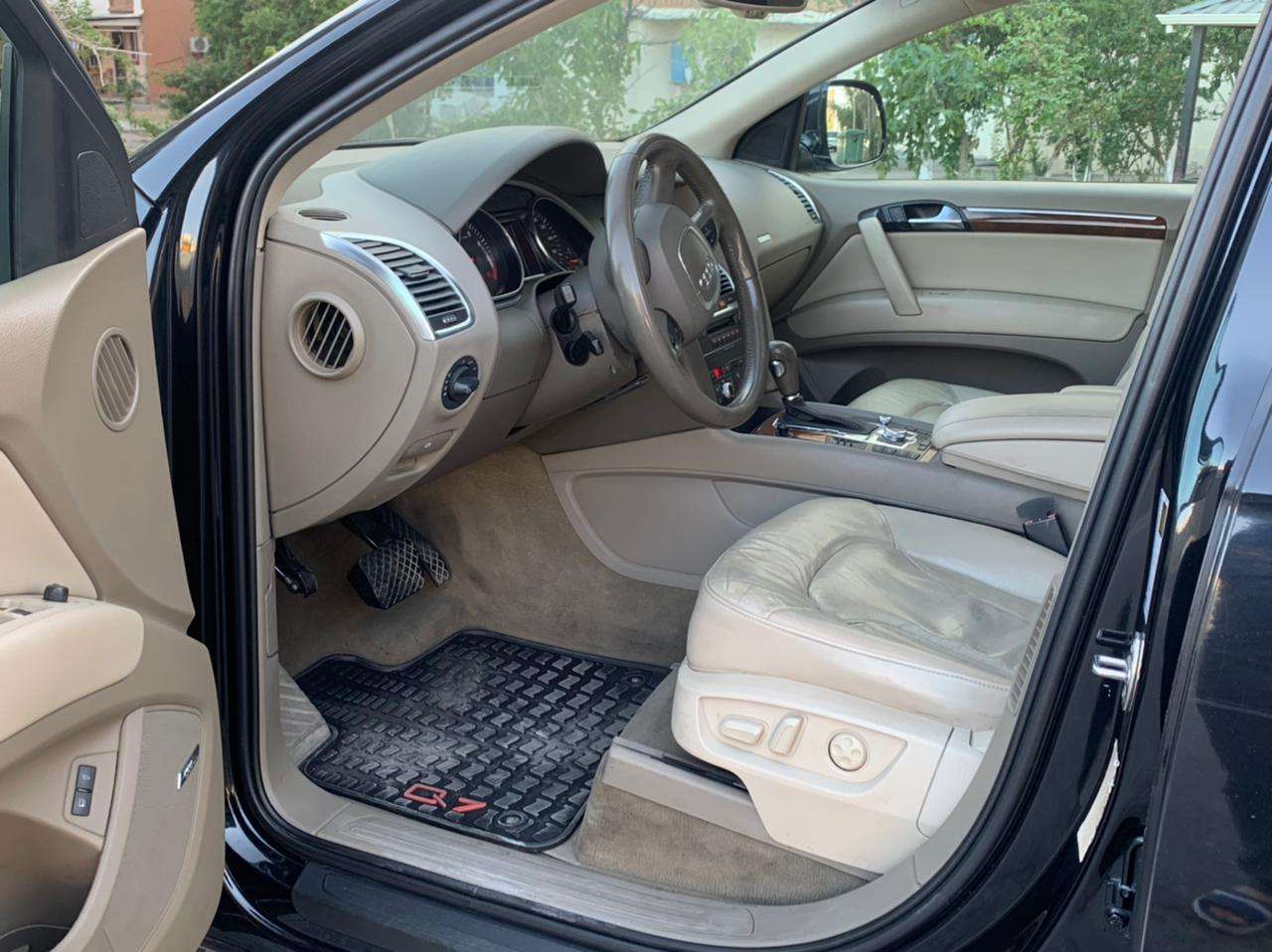 Audi Q7, 2007 il, 3.6 L, 227 600 km