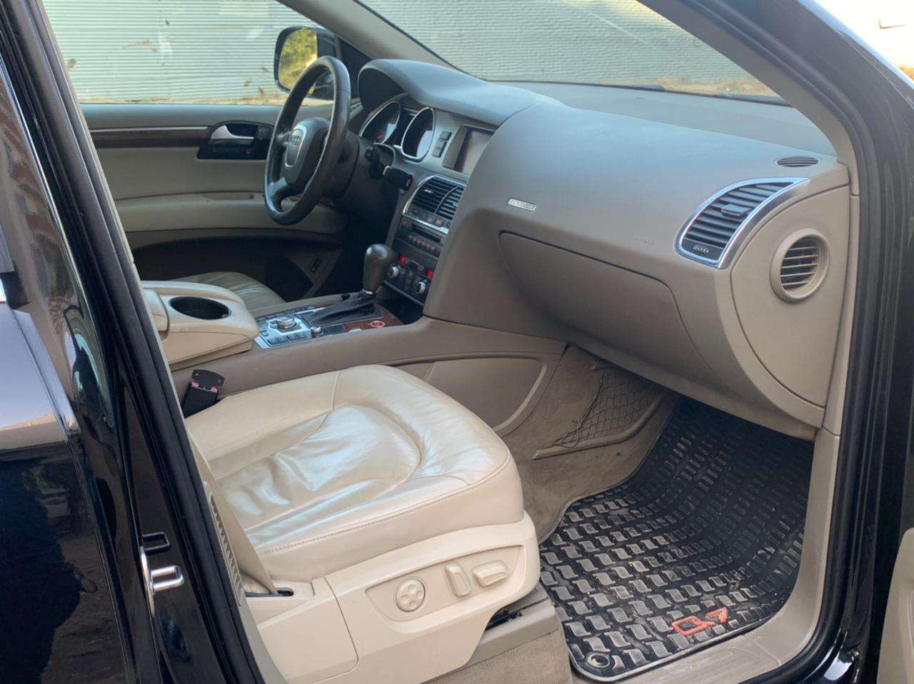 Audi Q7, 2007 il, 3.6 L, 227 600 km
