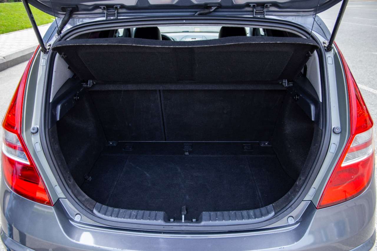 Hyundai i30, 2008 il, 1.6 L, 220 800 km
