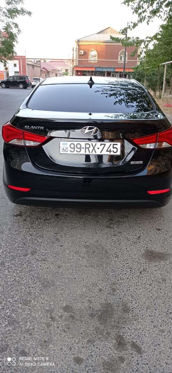 Hyundai Elantra, 2014 il, 1.8 L, 109 000 km