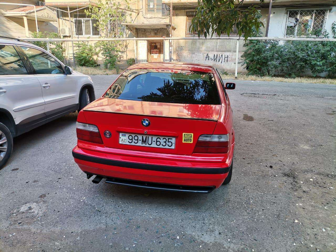 BMW 114, 1992 il, 2.0 L, 223 000 km
