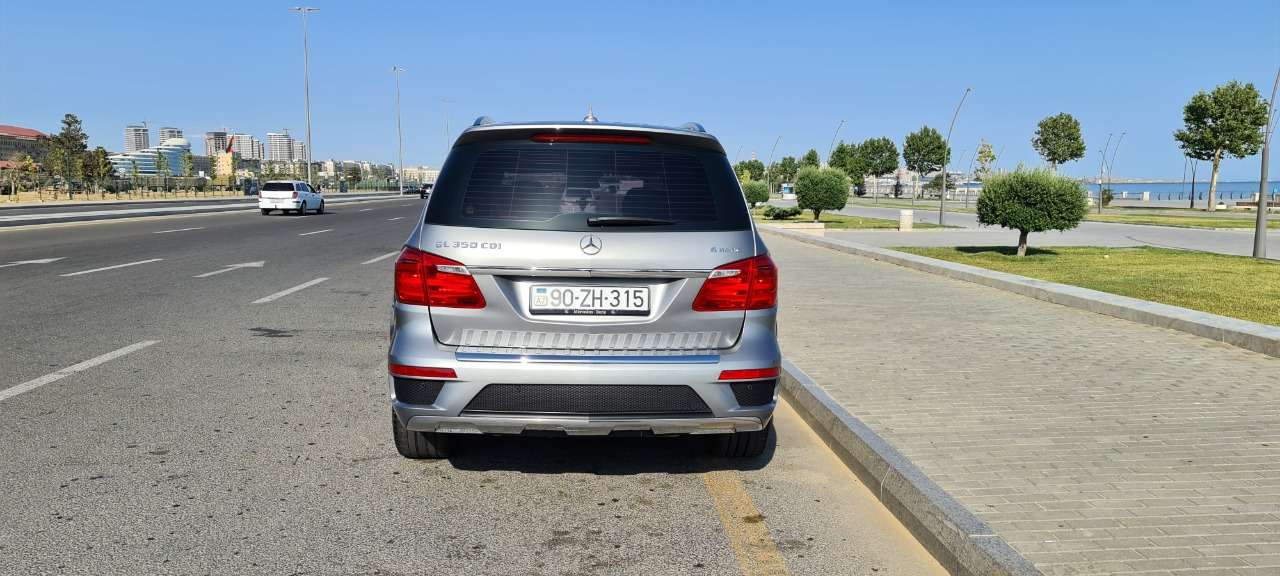 Mercedes GL 350, 2015 il, 3.2 L, 34 000 km