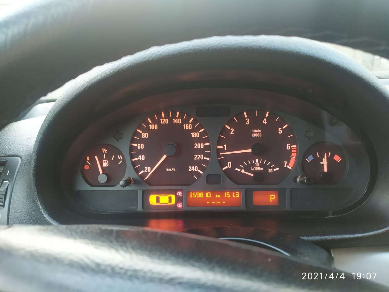 BMW 320, 2000 il, 2.0 L, 364 771 km
