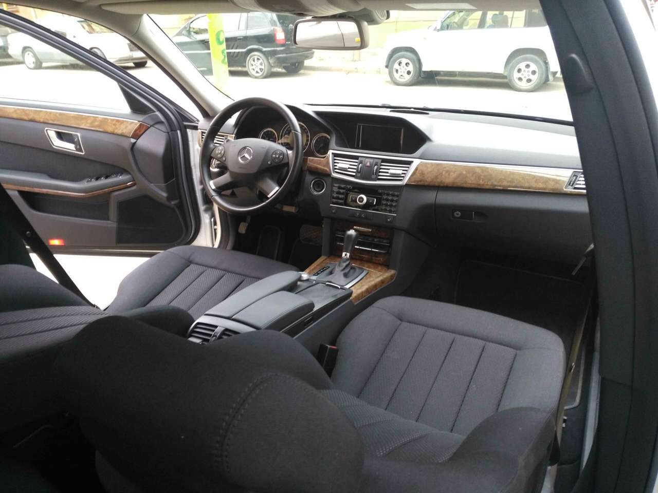 Mercedes E 220, 2011 il, 2.2 L, 60 000 km