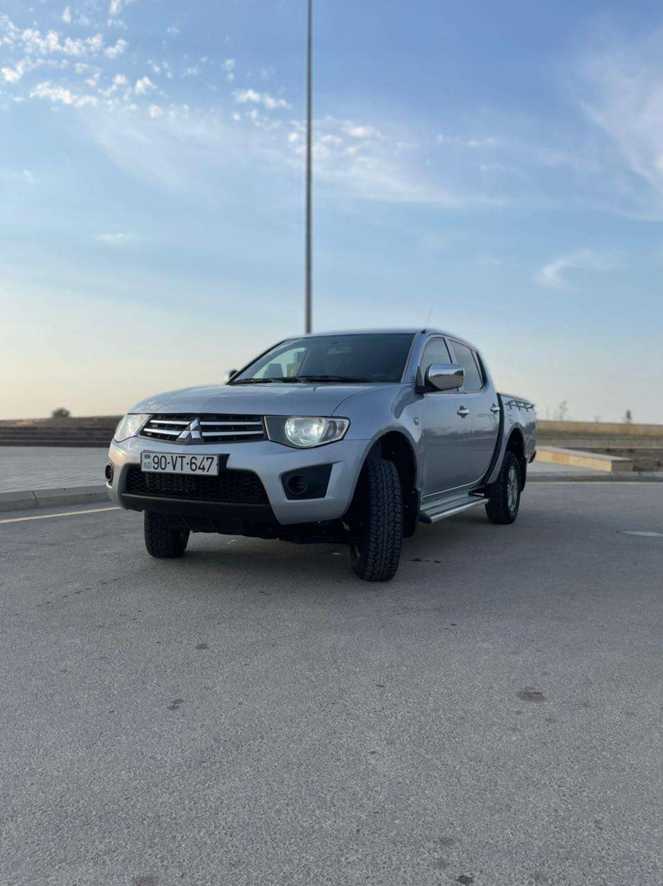 Mitsubishi L200, 2012 il, 2.5 L, 350 000 km
