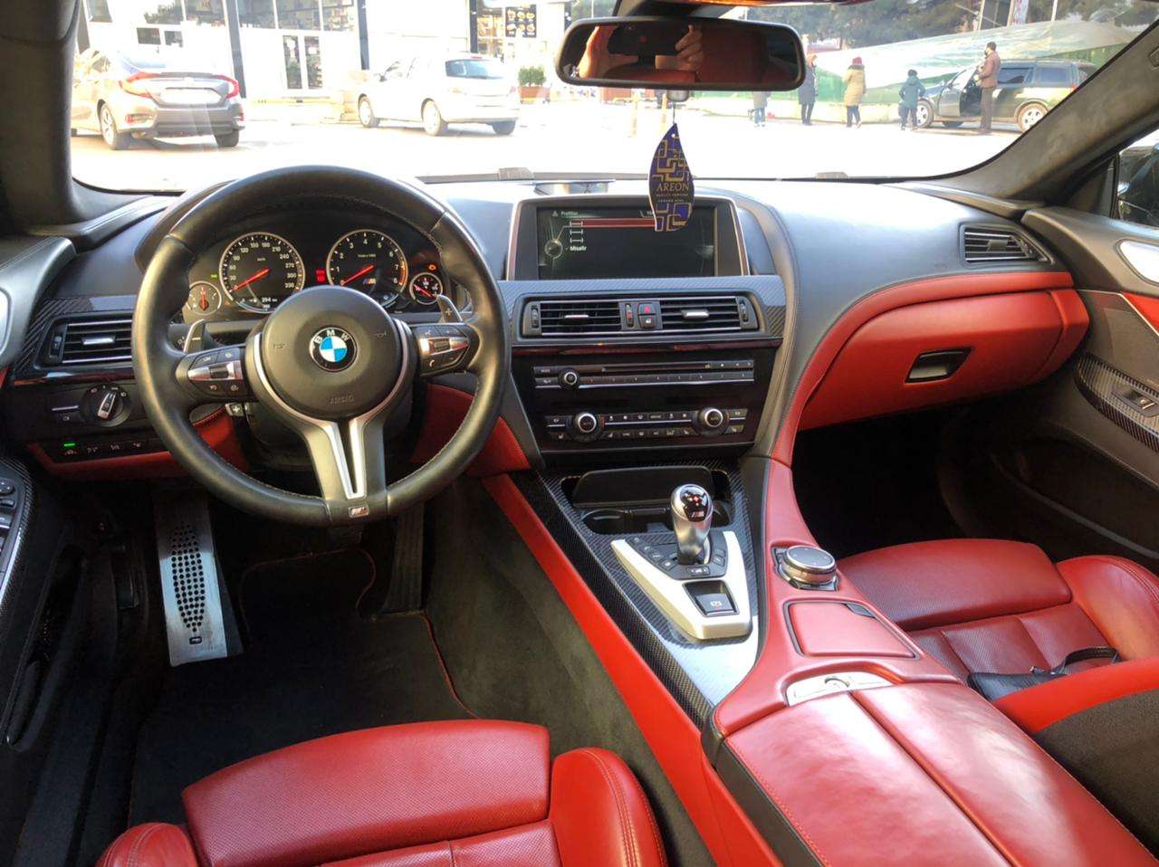 BMW M6, 2014 il, 4.4 L, 87 000 km