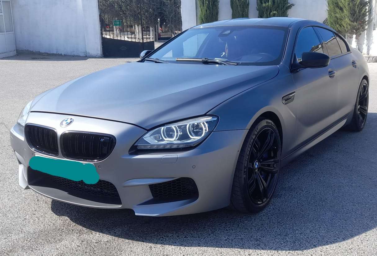 BMW M6, 2013 il, 4.4 L, 80 000 km
