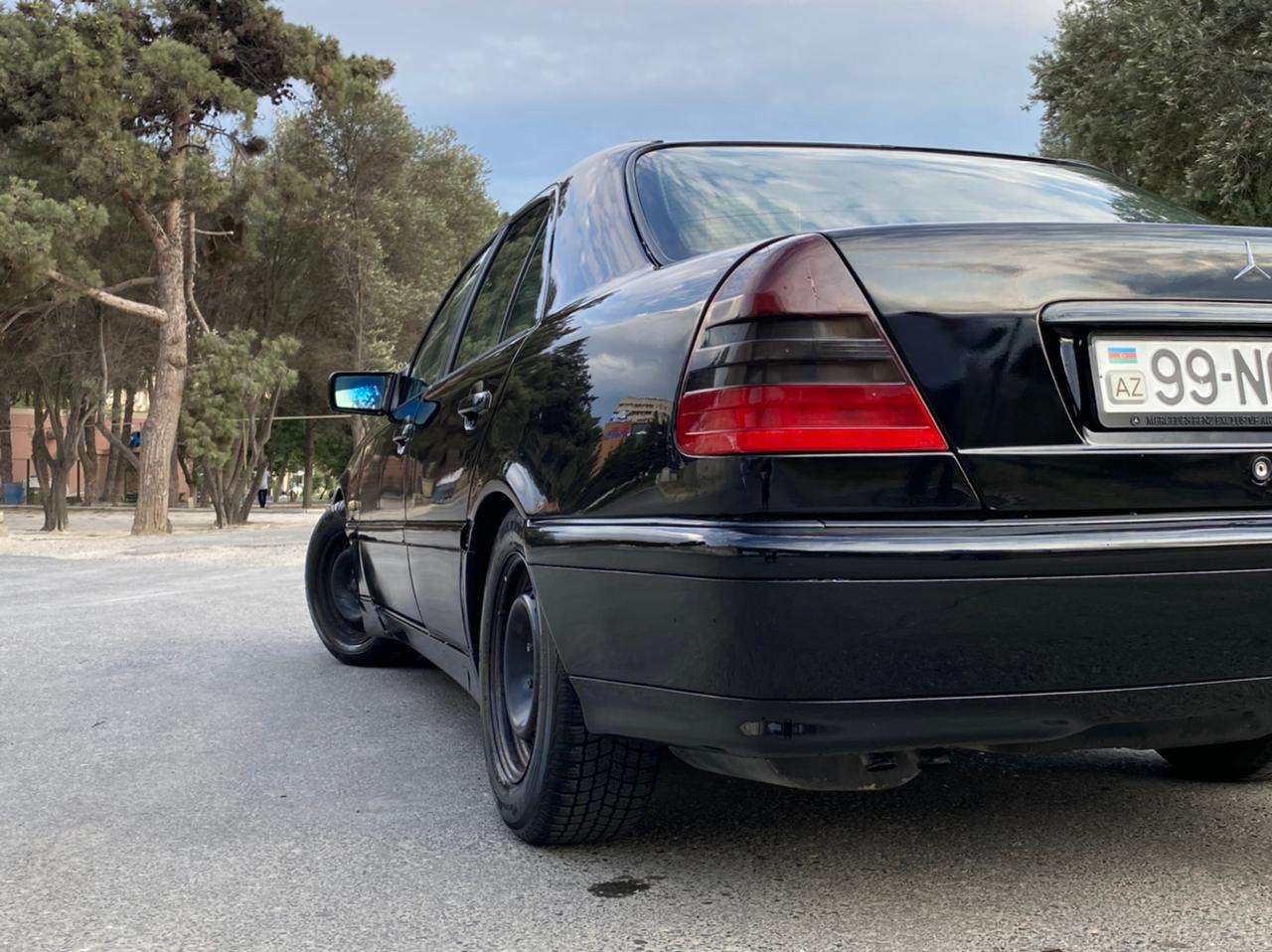 Mercedes C 200, 1998 il, 2.0 L, 348 000 km