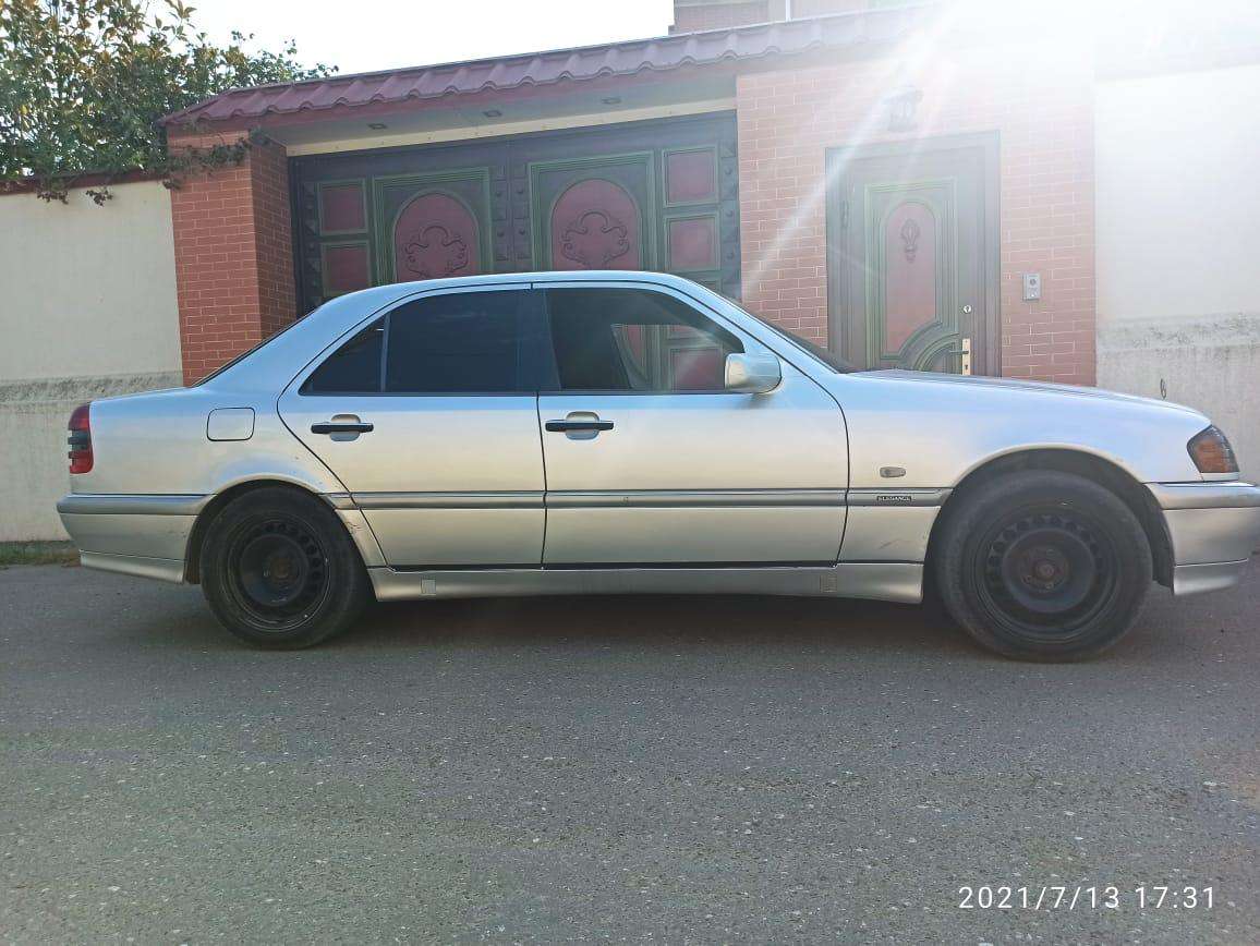Mercedes C 180, 1997 il, 1.8 L, 391 000 km