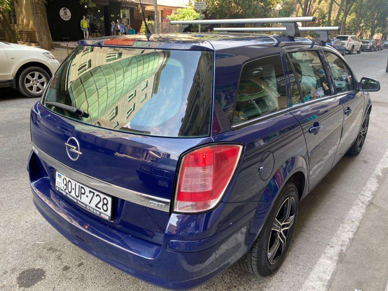 Opel Astra, 2010 il, 1.3 L, 245 000 km
