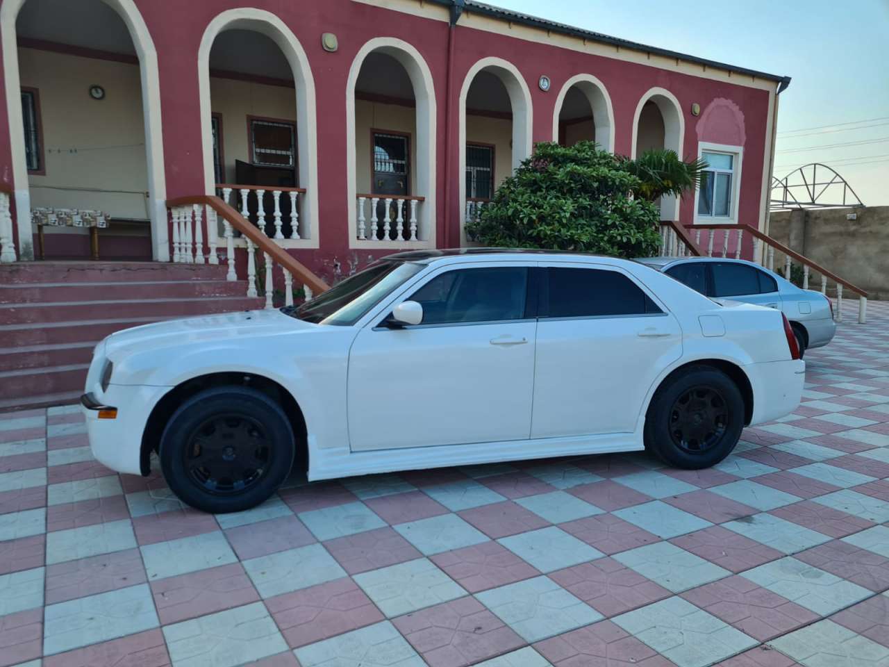 Chrysler 300, 2005 il, 3.5 L, 200 000 km