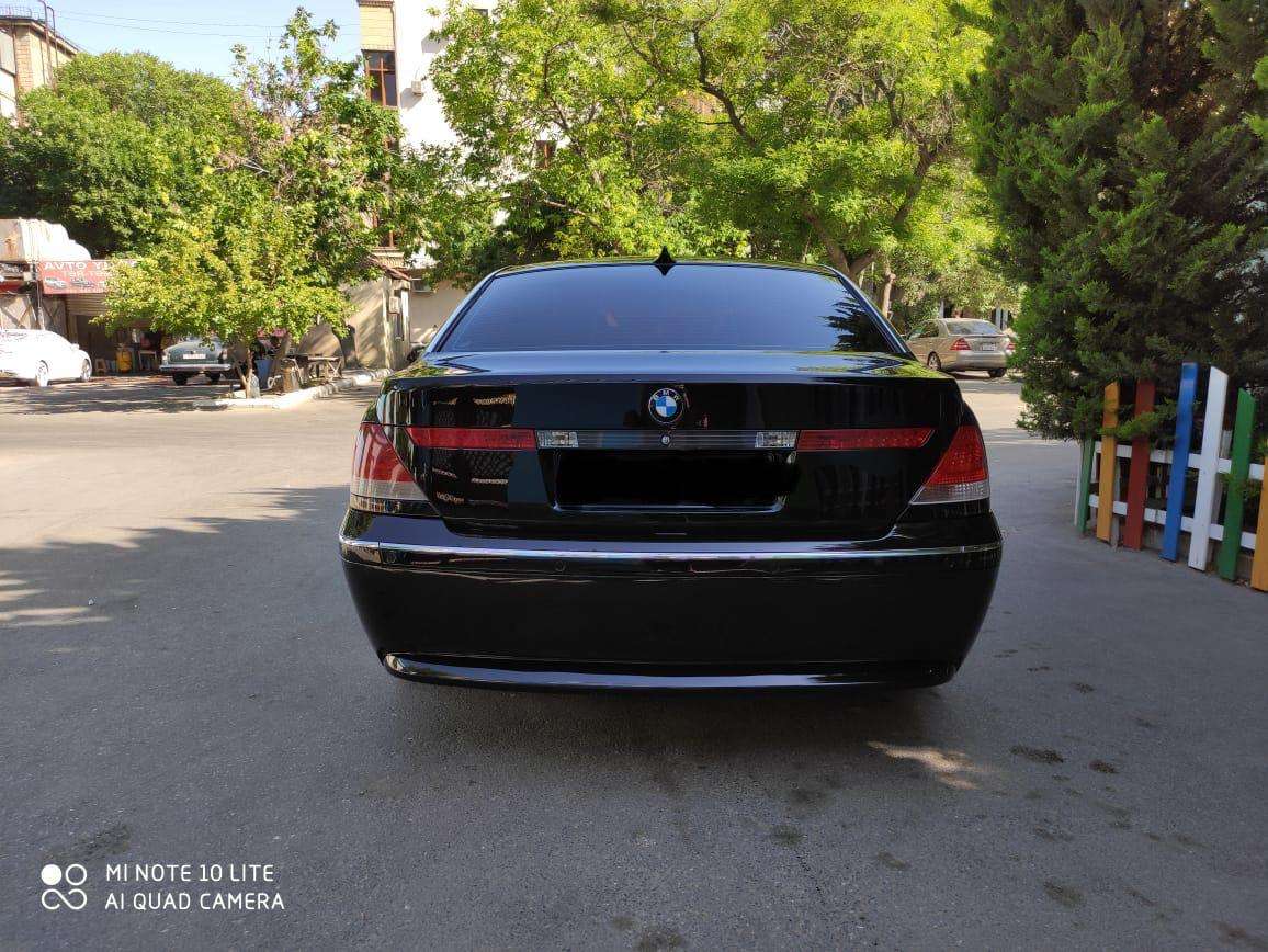 BMW 745, 2004 il, 4.4 L, 321 000 km