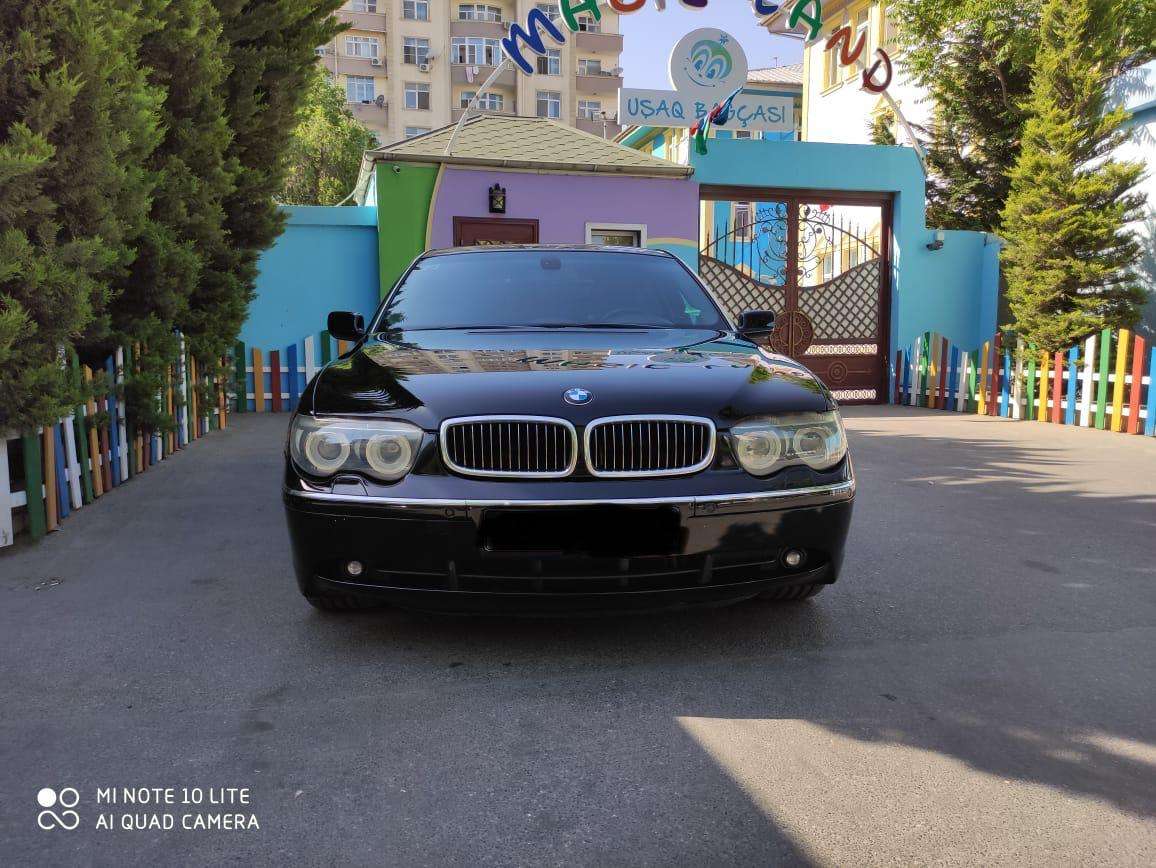 BMW 745, 2004 il, 4.4 L, 321 000 km