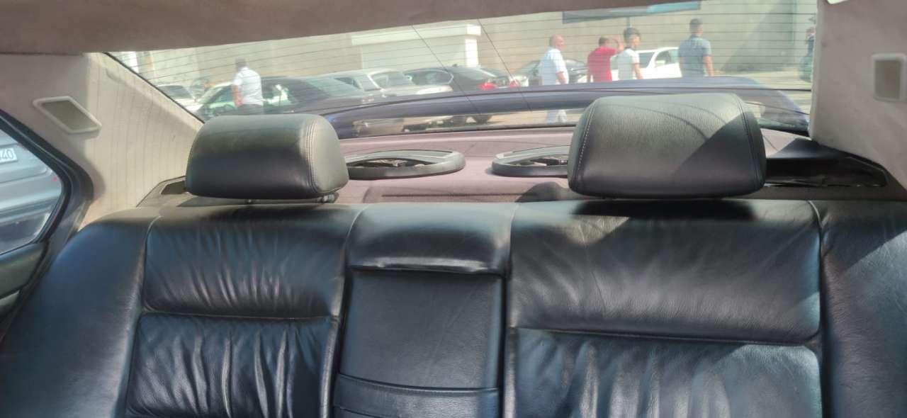 BMW 320, 1995 il, 2.0 L, 260 000 km