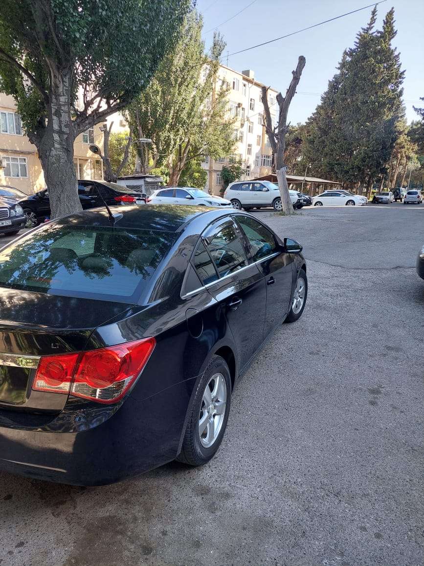 Chevrolet Cruze, 2011 il, 1.4 L, 140 000 km