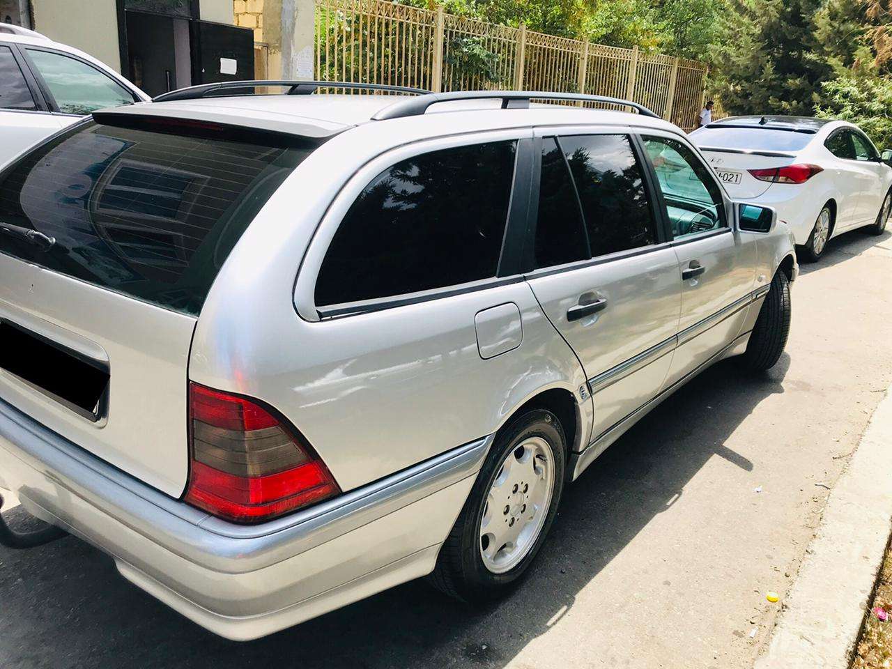 Mercedes C 180, 1999 il, 1.8 L, 364 800 km