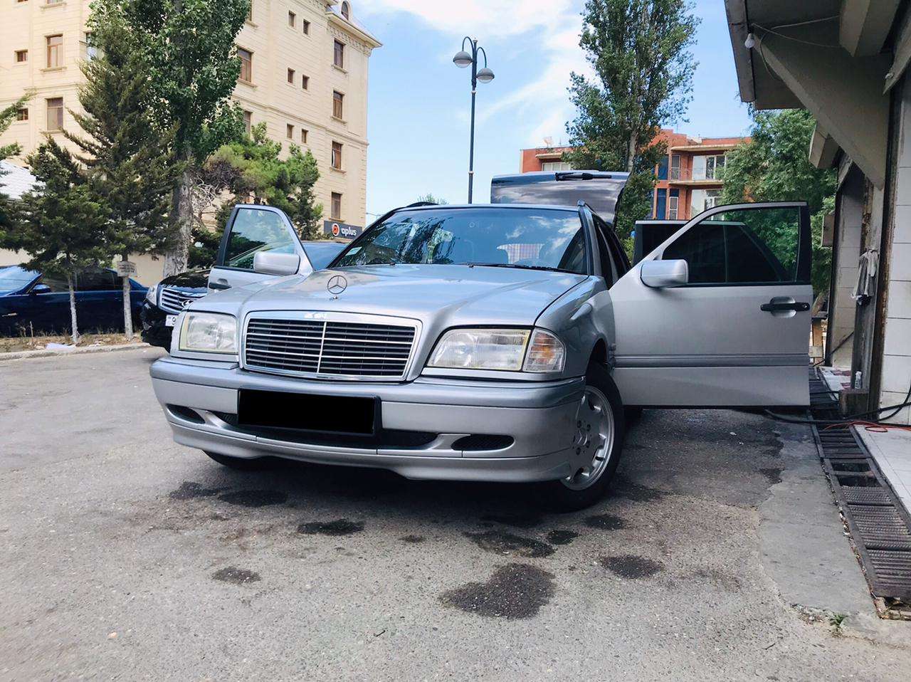Mercedes C 180, 1999 il, 1.8 L, 364 800 km