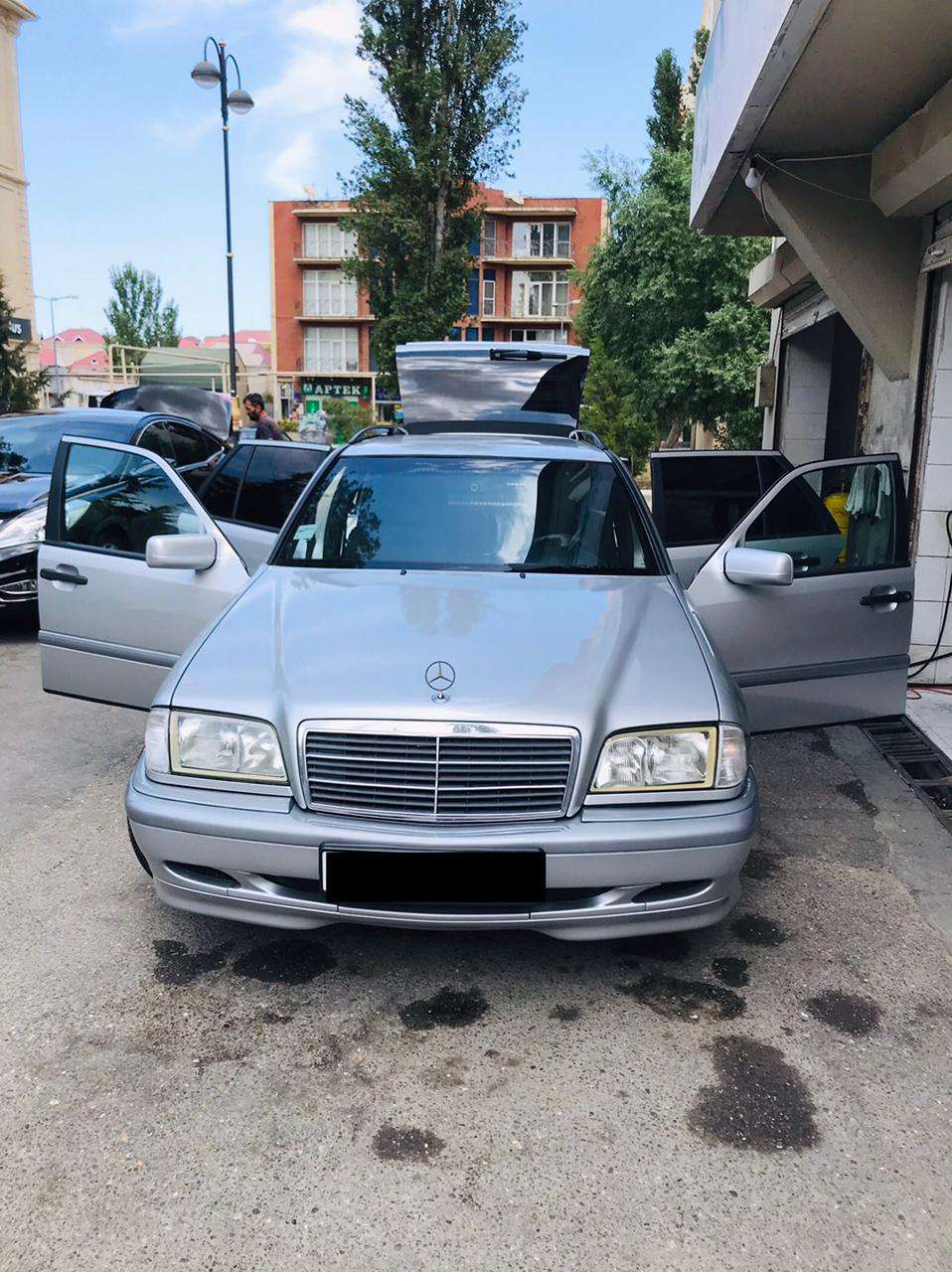 Mercedes C 180, 1999 il, 1.8 L, 364 800 km