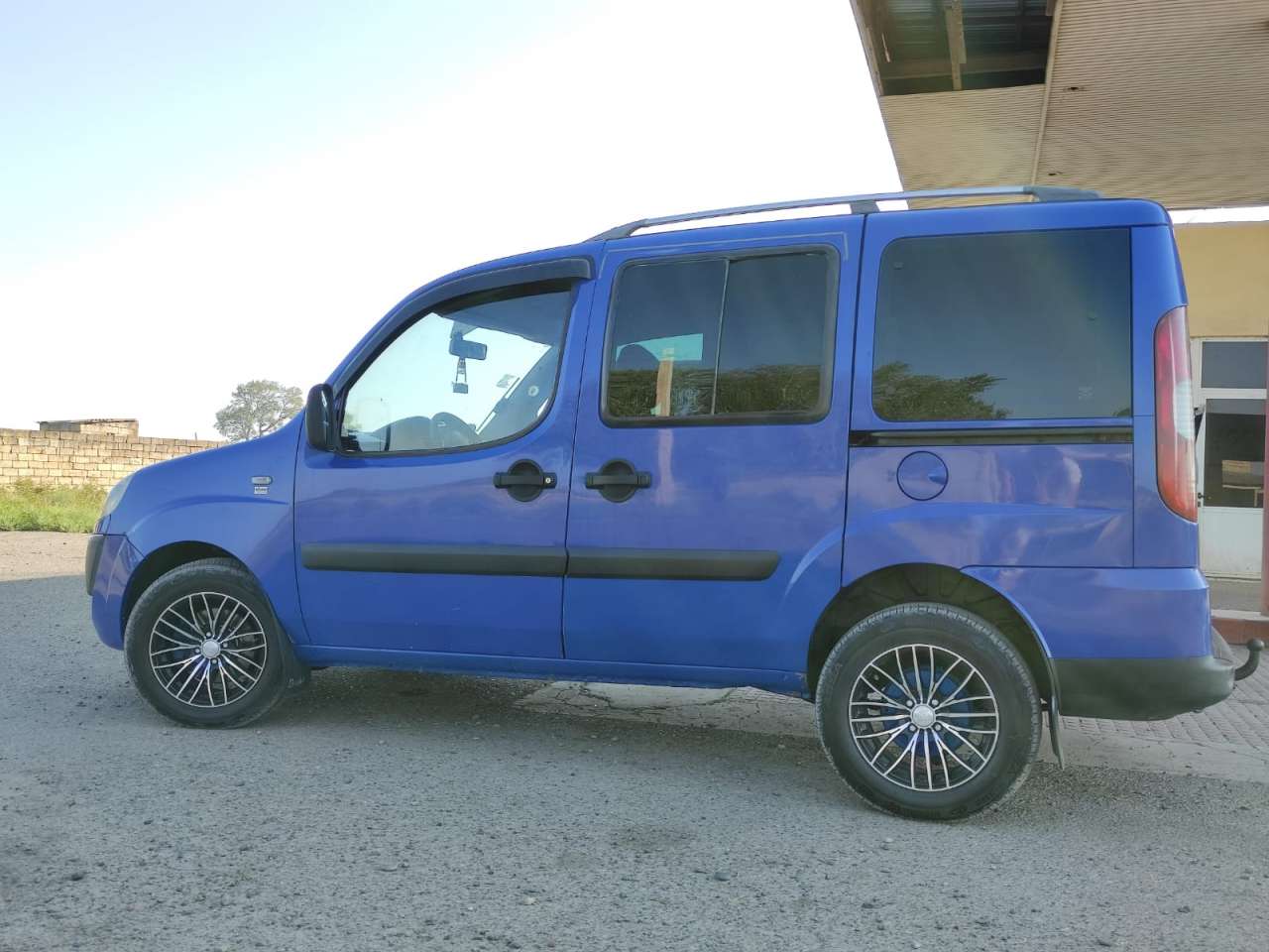 Fiat Doblo, 2006 il, 1.3 L, 411 000 km