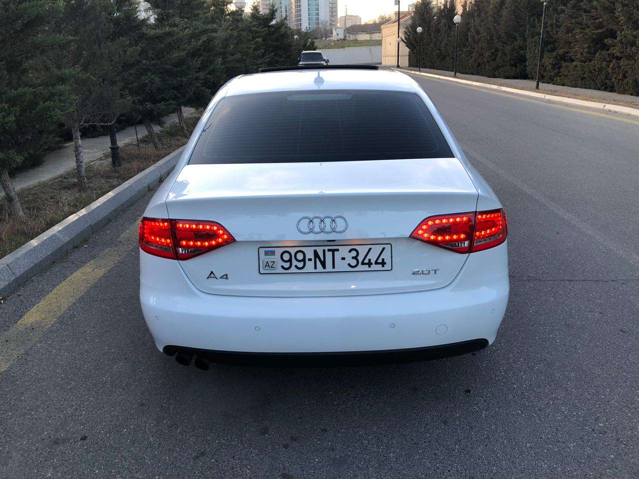 Audi A4, 2011 il, 2.0 L, 138 000 km