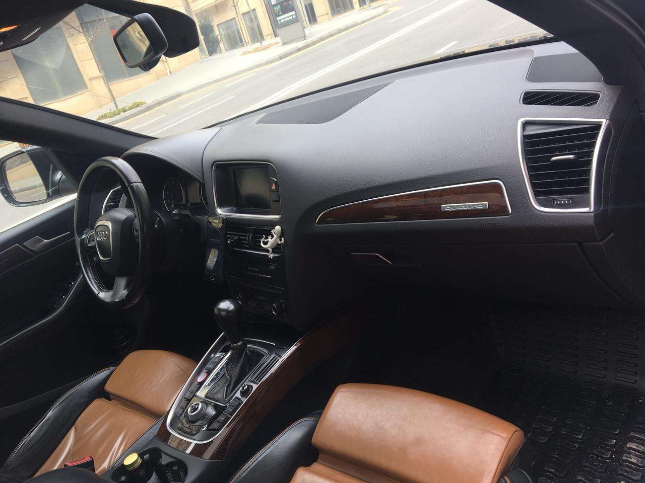 Audi Q5, 2009 il, 3.2 L, 189 000 km