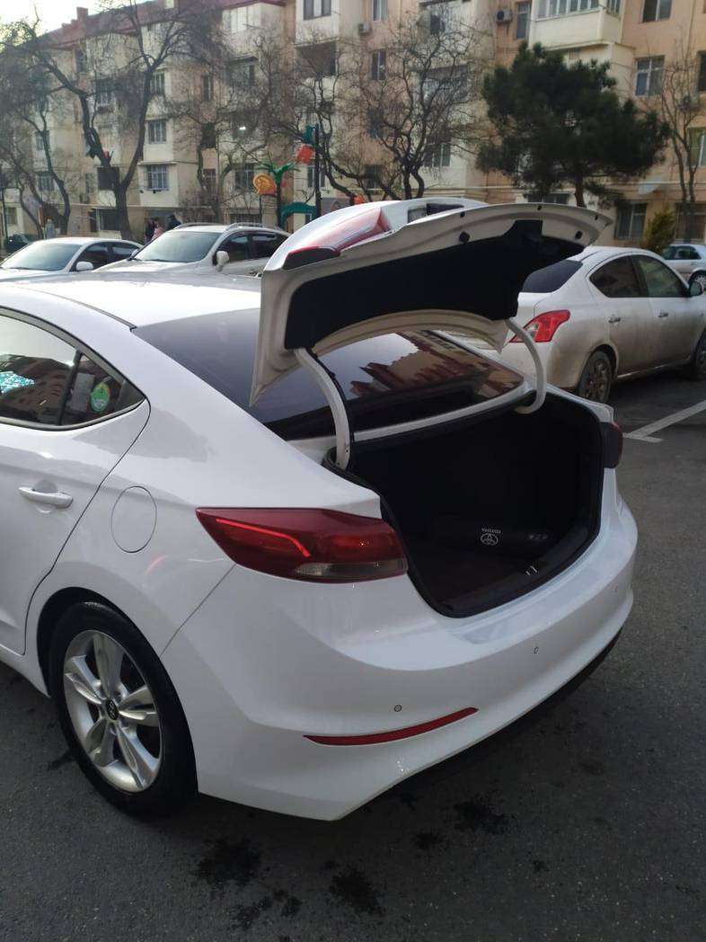 Hyundai Avante, 2016 il, 1.6 L, 48 000 km