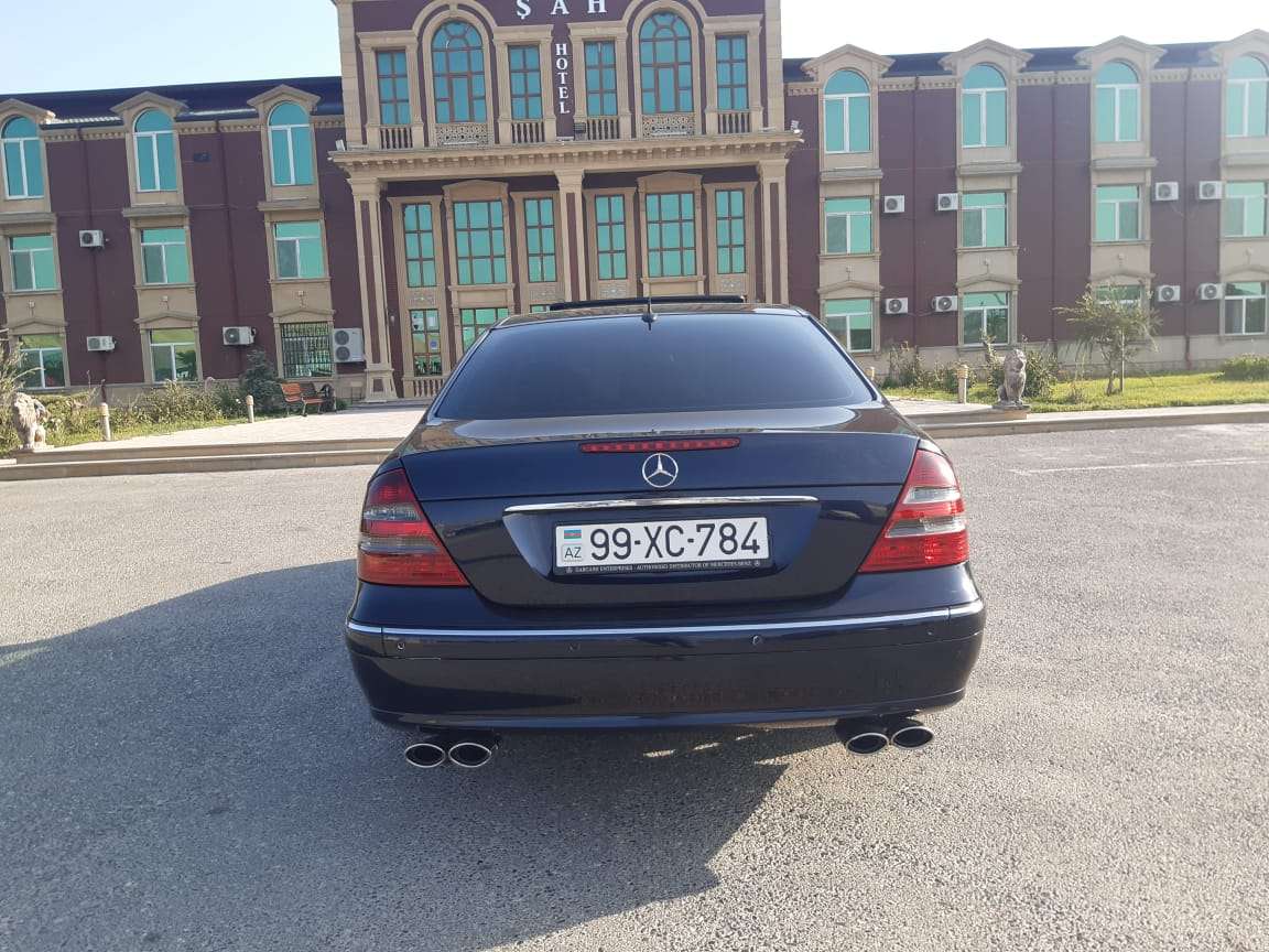 Mercedes E 240, 2003 il, 2.6 L, 310 880 km