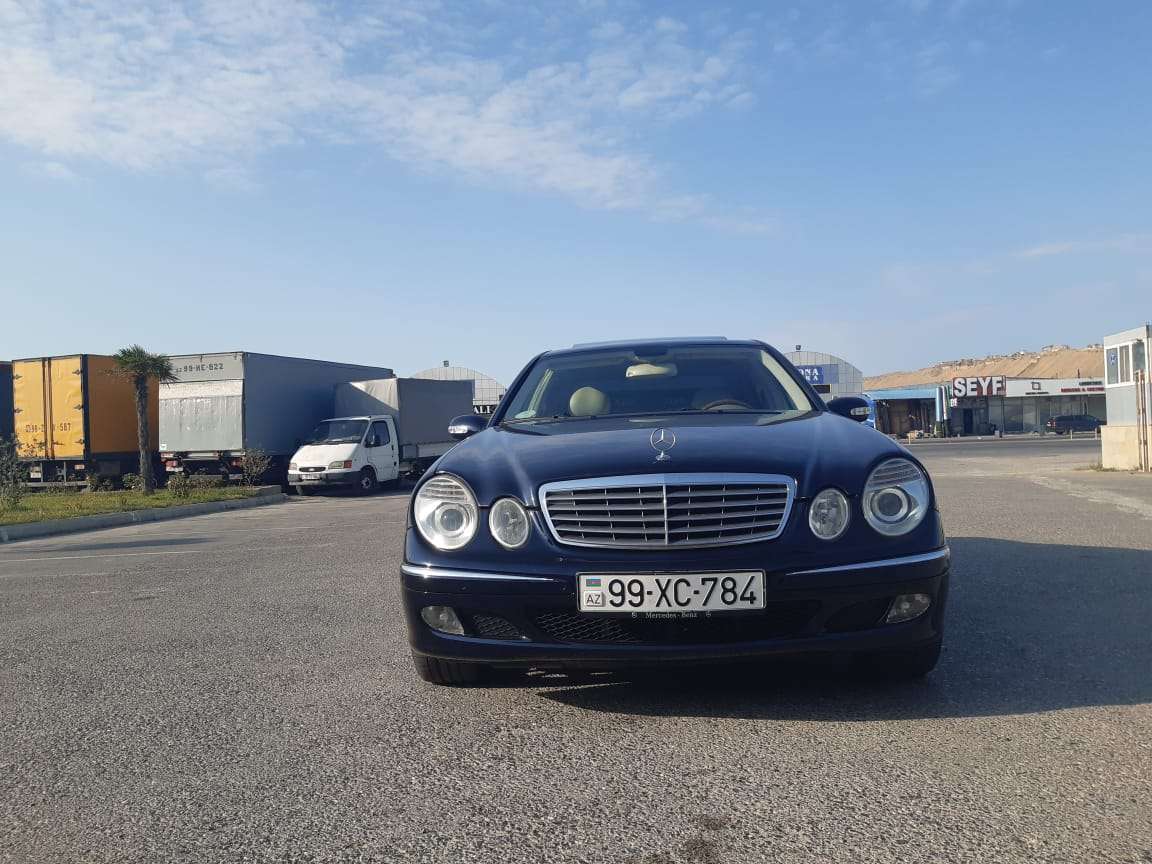 Mercedes E 240, 2003 il, 2.6 L, 310 880 km