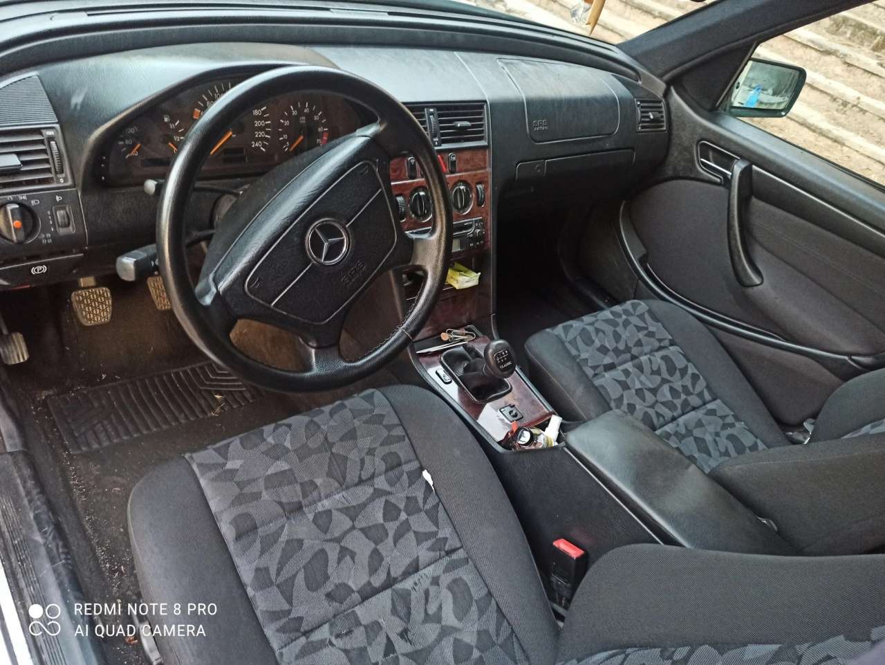 Mercedes C 200, 2000 il, 2.0 L, 260 000 km