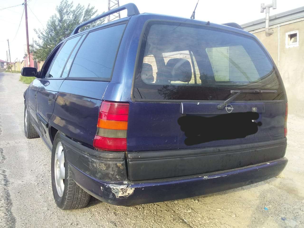Opel Astra, 1996 il, 2.0 L, 259 367 km