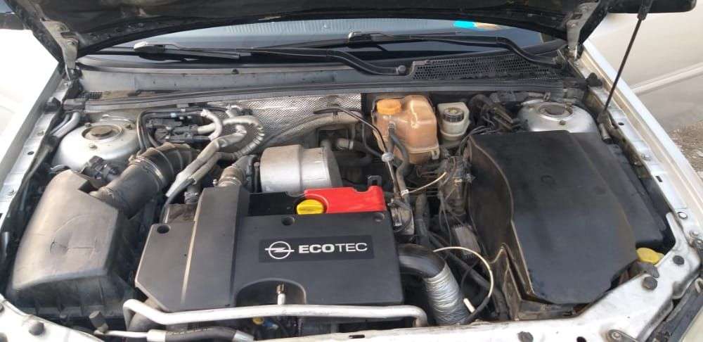 Opel Vectra, 2003 il, 2.2 L, 490 657 km