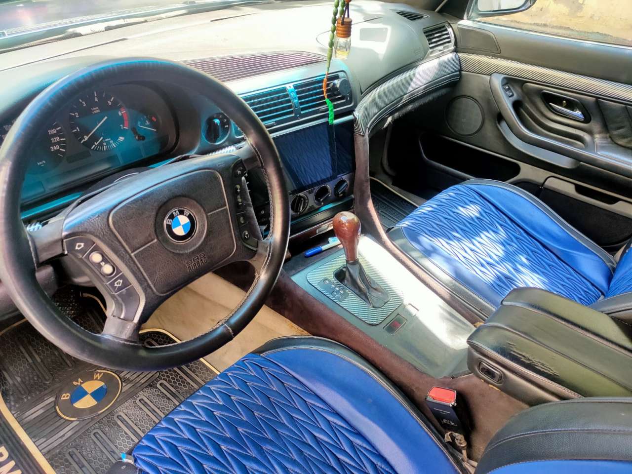 BMW 728, 1998 il, 2.8 L, 420 000 km