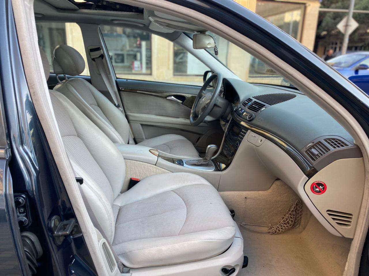 Mercedes E 240, 2002 il, 2.6 L, 228 000 km