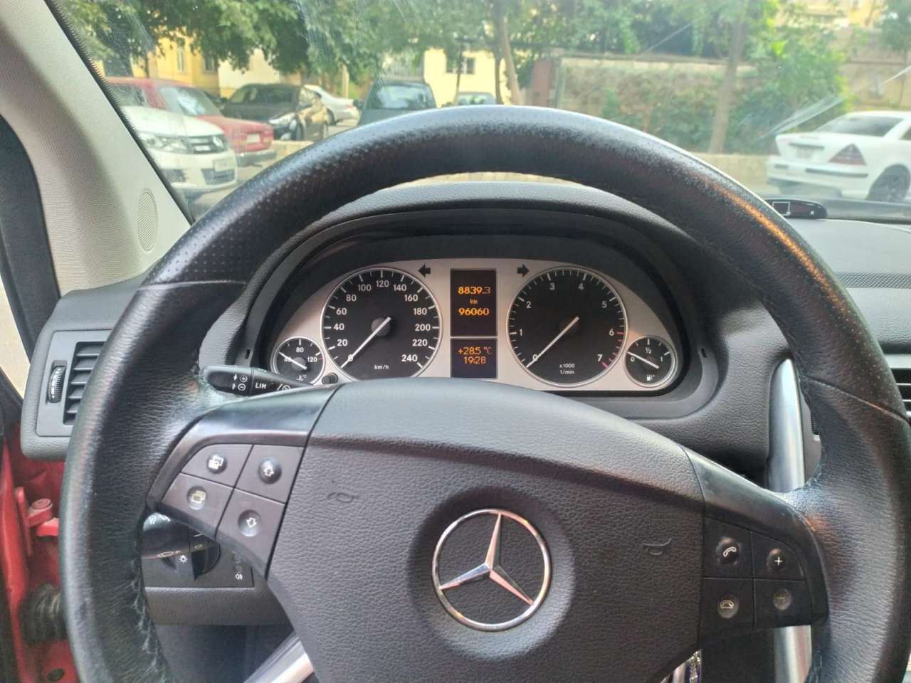 Mercedes B 180, 2009 il, 1.7 L, 96 090 km