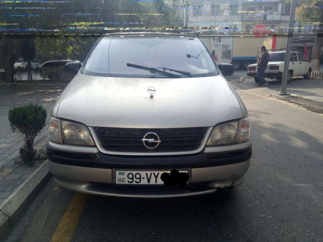 Opel Sintra, 1998 il, 2.2 L, 100 000 km