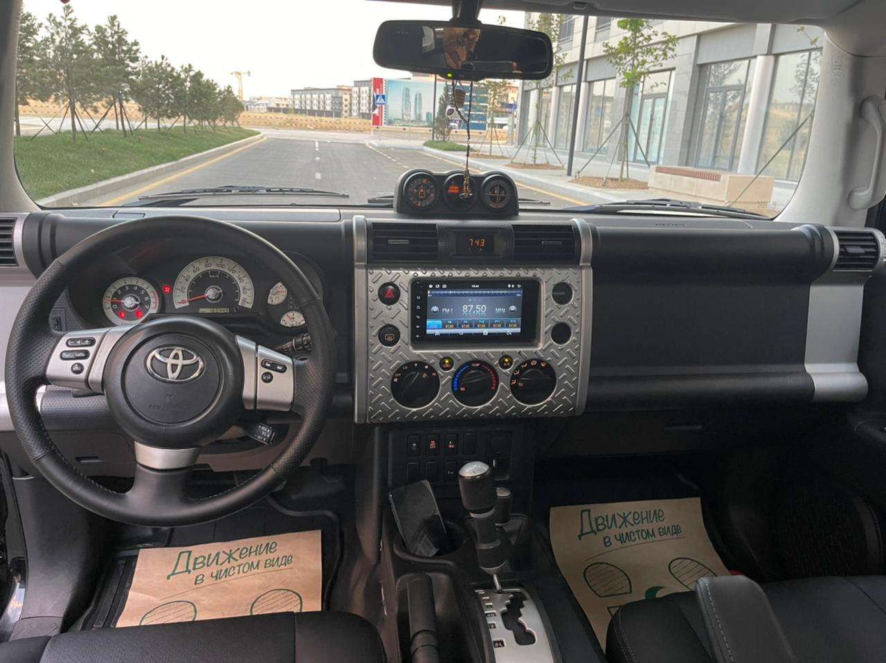 Toyota FJ Cruiser, 2011 il, 4.0 L, 165 000 km