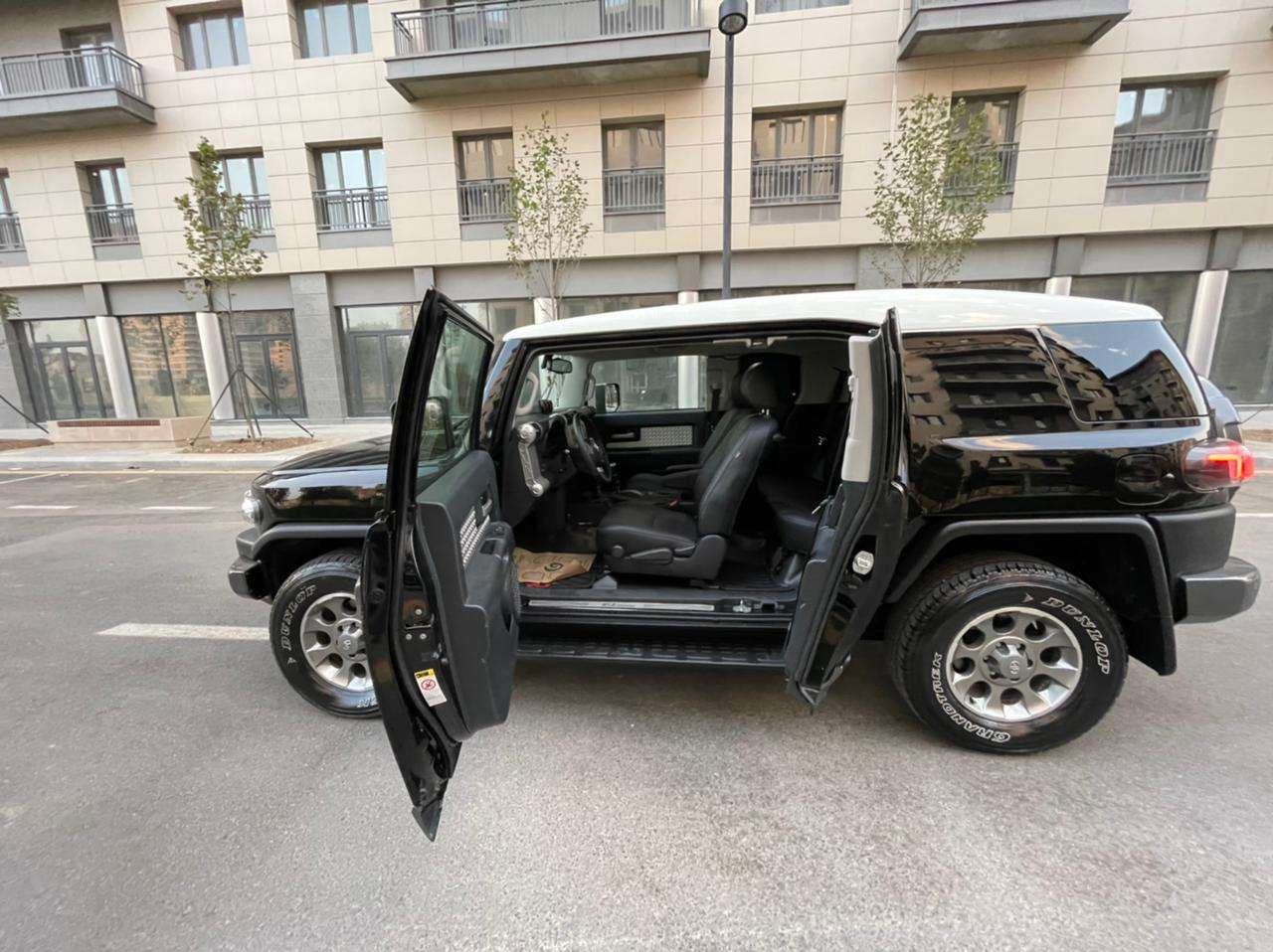 Toyota FJ Cruiser, 2011 il, 4.0 L, 165 000 km