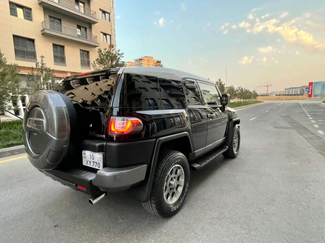 Toyota FJ Cruiser, 2011 il, 4.0 L, 165 000 km