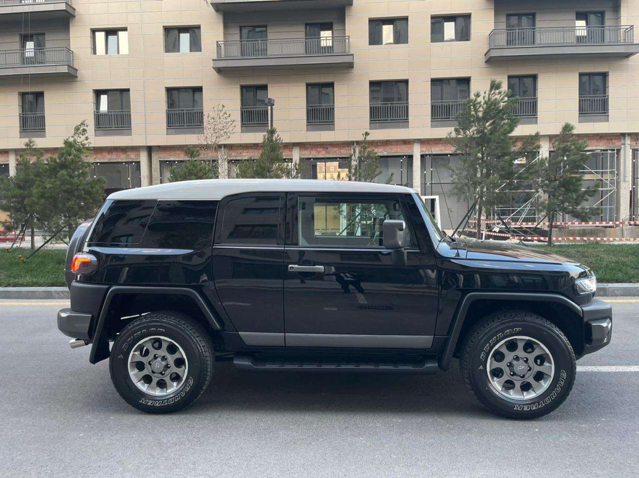 Toyota FJ Cruiser, 2011 il, 4.0 L, 165 000 km
