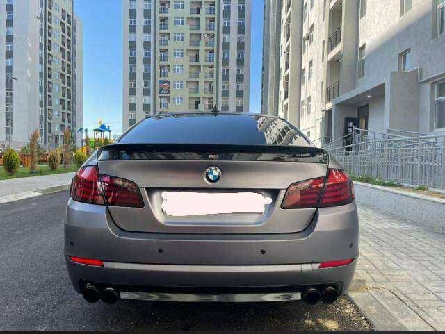 BMW 528, 2010 il, 3.0 L, 200 000 km