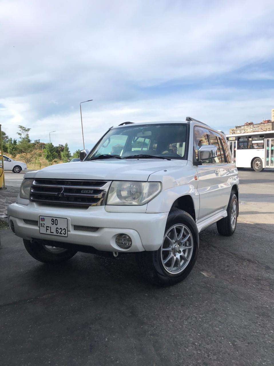 Mitsubishi Pajero iO, 2001 il, 2.0 L, 210 784 km