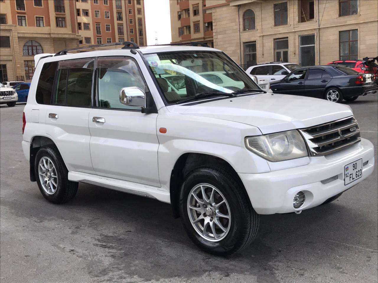 Mitsubishi Pajero iO, 2001 il, 2.0 L, 210 784 km