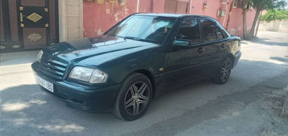 Mercedes C 220, 1999 il, 2.2 L, 290 000 km