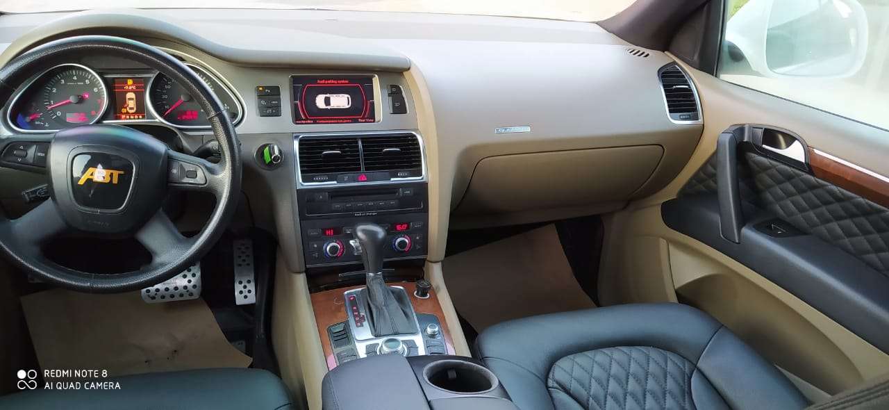 Audi Q7, 2006 il, 4.2 L, 250 000 km