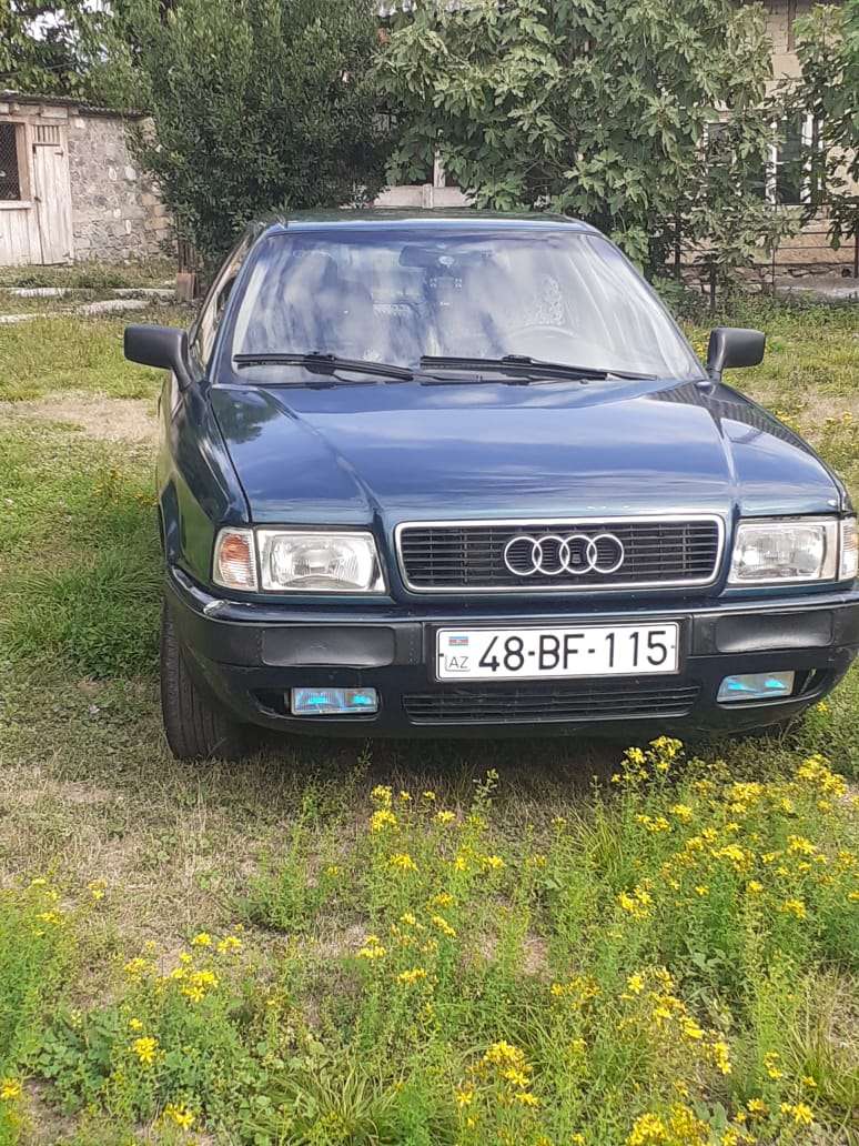 Audi 80, 1992 il, 1.8 L, 325 250 km