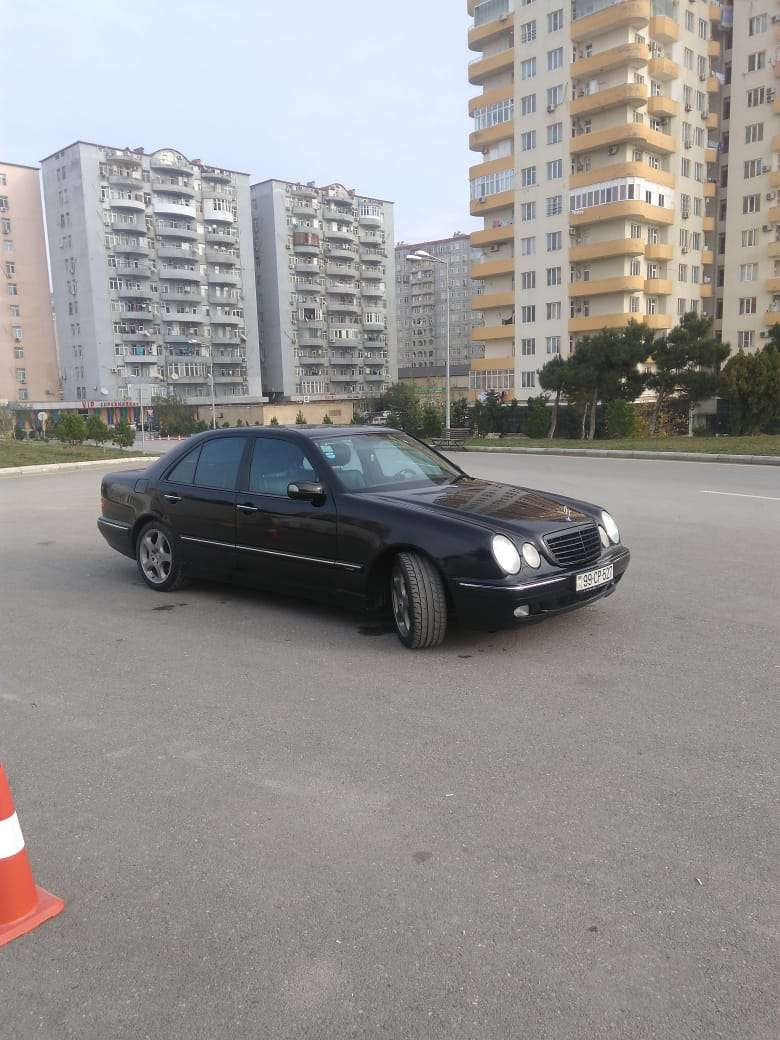 Mercedes E 270, 1999 il, 2.7 L, 352 000 km